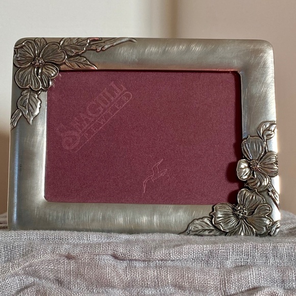VTG Seagull Pewter Dogwood Photo Frame BNIB - Picture 2 of 16